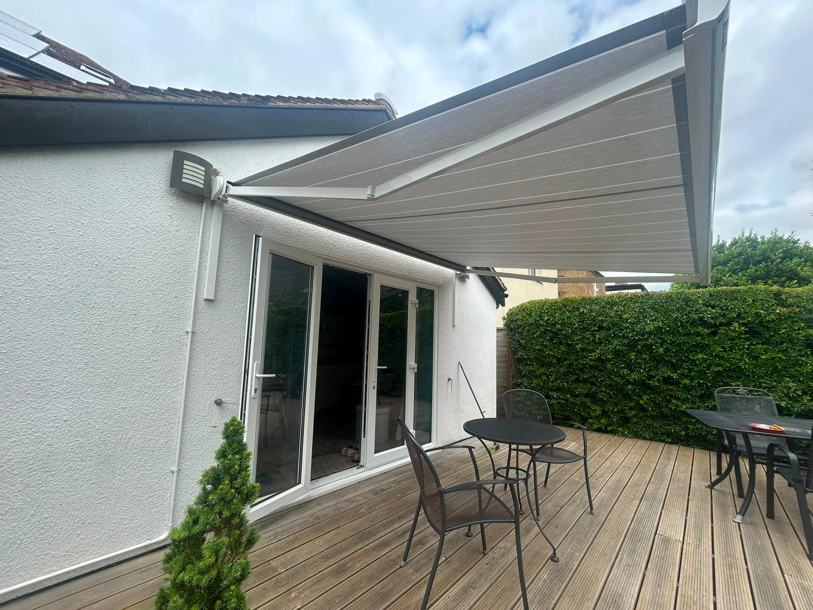 Choosing the Right Bracket for Your Awning Projection