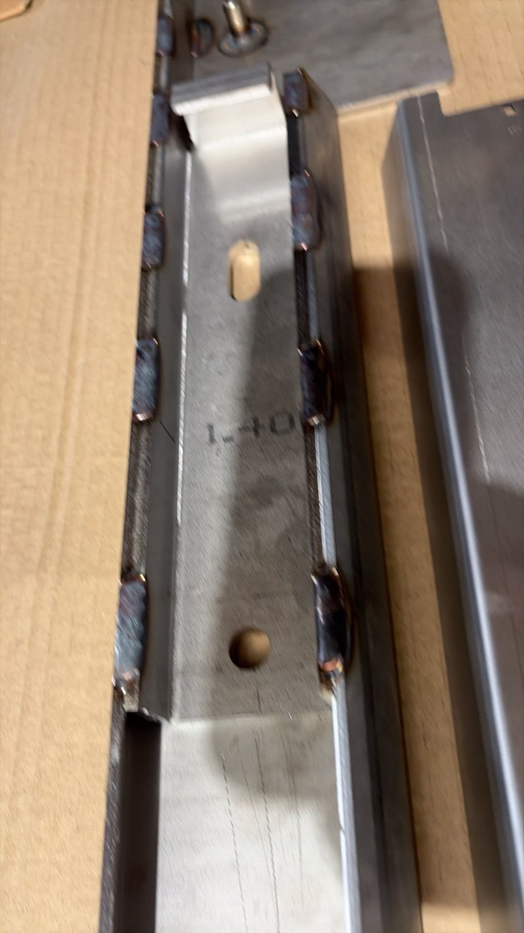 Close-up of the internal web brace running up the centre of the Heavy-Duty Spreader