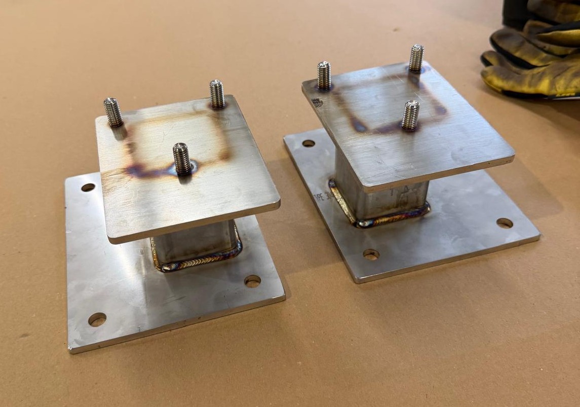 Fully TIG-welded stainless steel awning pipe bracket